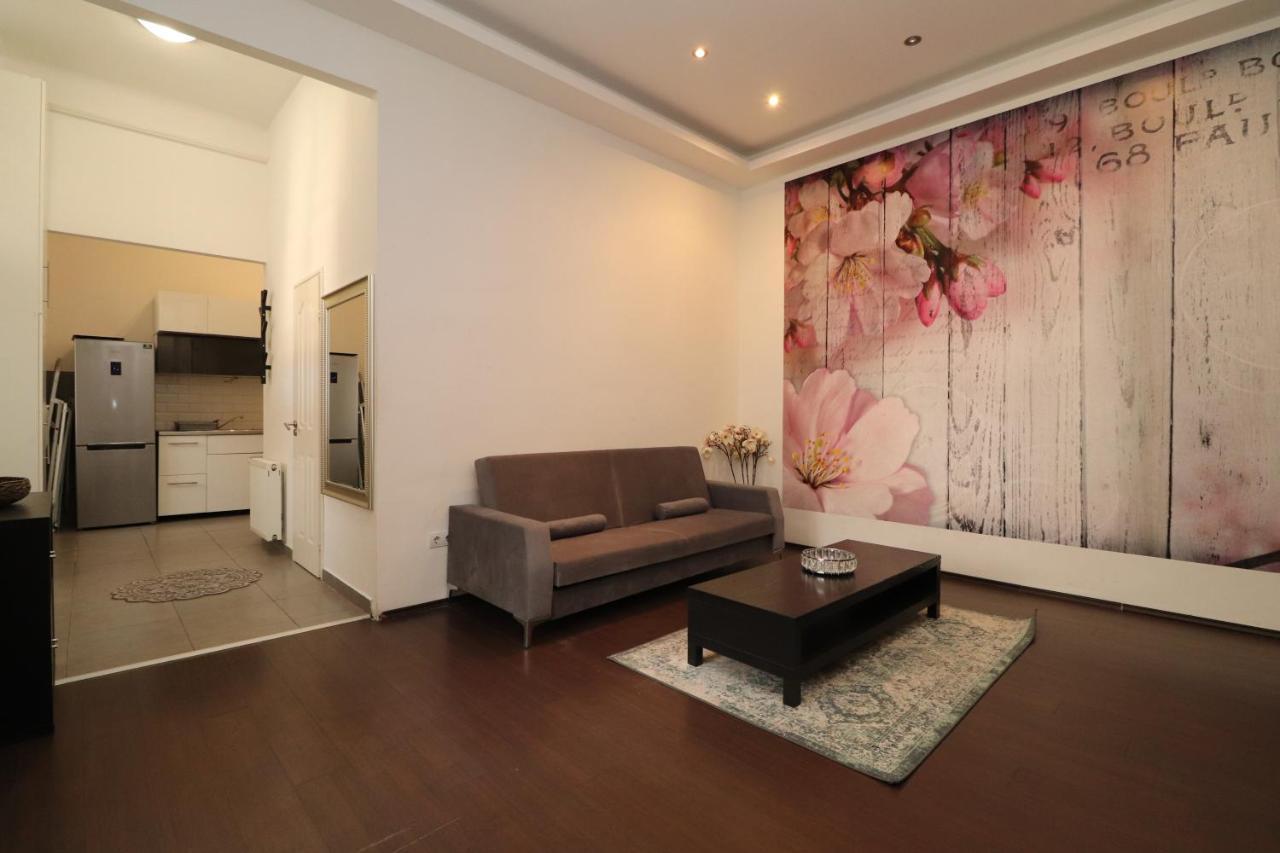Broadway Downtown Deluxe بودابست المظهر الخارجي الصورة