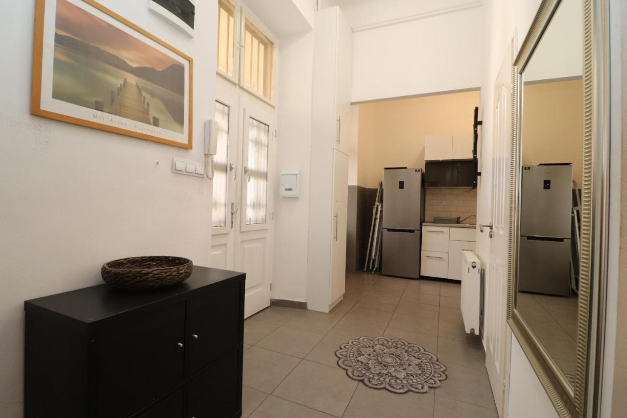 Broadway Downtown Deluxe بودابست المظهر الخارجي الصورة
