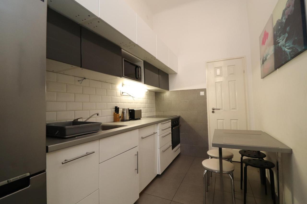 Broadway Downtown Deluxe بودابست المظهر الخارجي الصورة